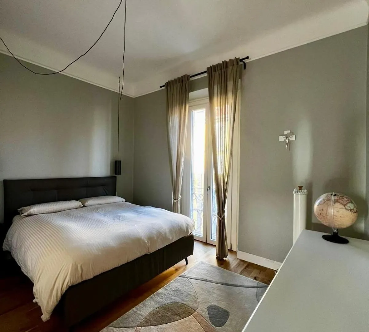 Cozy Renovated Comfort Apartment In Isola Milánó