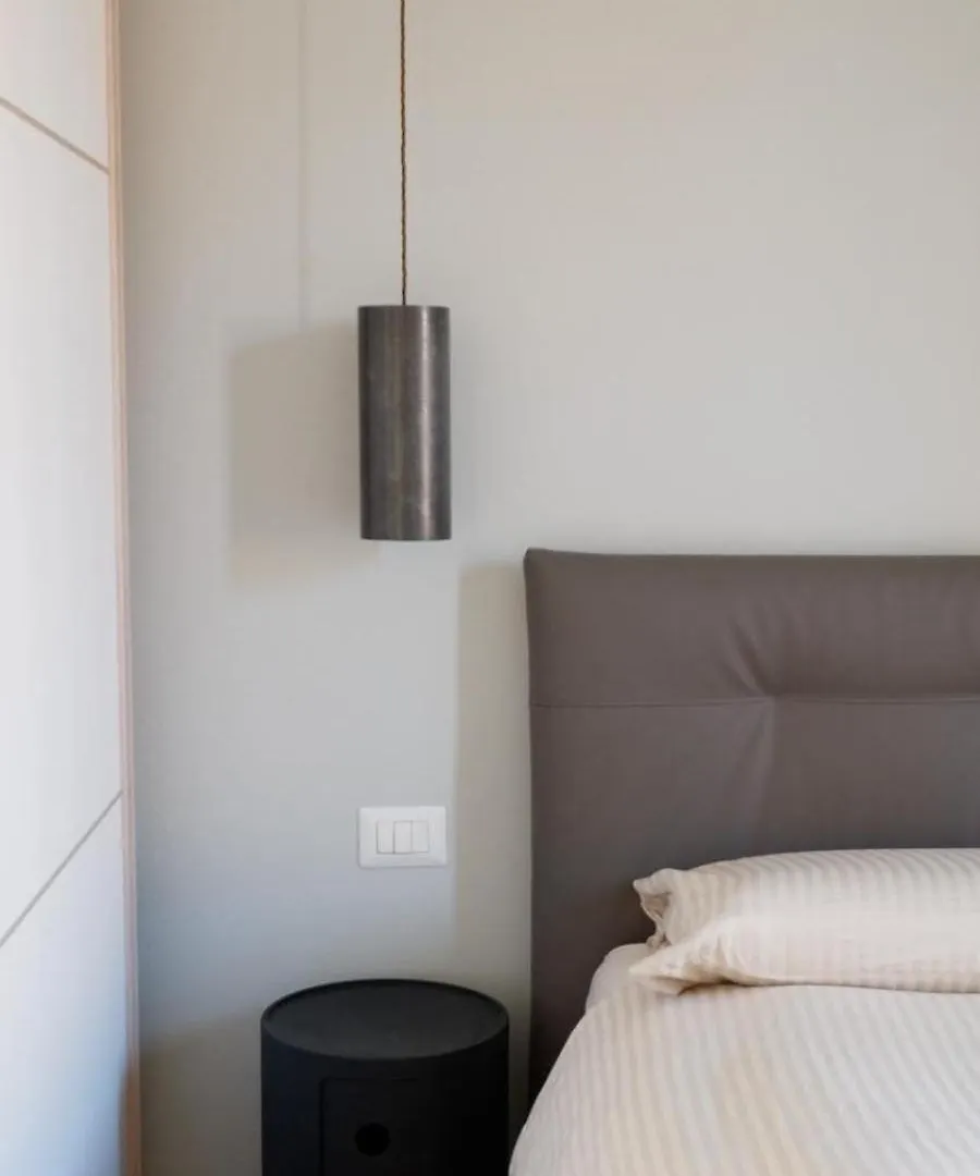 Cozy Renovated Comfort Apartment In Isola  Milan